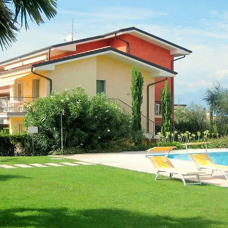 Cozy In A Renovated Farmhouse Close To Lake Garda *